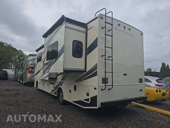 2020 Ford Super Duty F-53 Class A Motorhome Chassis DRW - miniatura 2