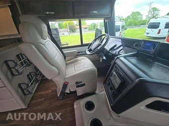 2020 Ford Super Duty F-53 Class A Motorhome Chassis DRW - miniatura 6
