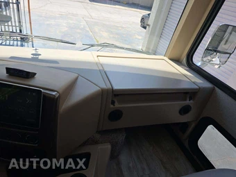 2020 Ford Super Duty F-53 Class A Motorhome Chassis DRW - miniatura 18