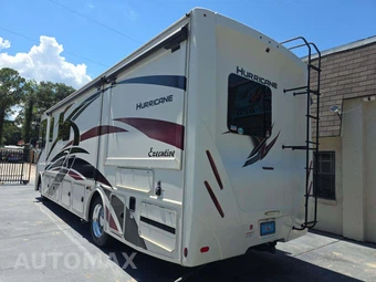 2020 Ford Super Duty F-53 Class A Motorhome Chassis DRW - miniatura 2