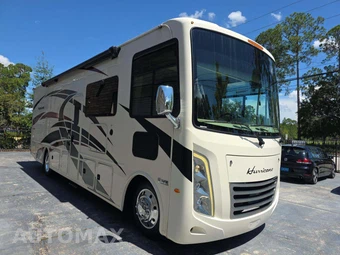 2020 Ford Super Duty F-53 Class A Motorhome Chassis DRW - miniatura 4