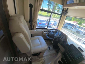 2020 Ford Super Duty F-53 Class A Motorhome Chassis DRW - miniatura 6