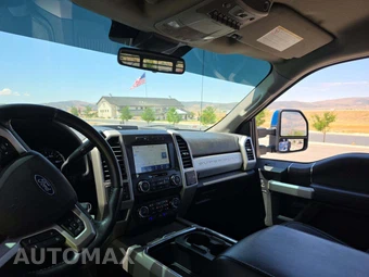 2020 Ford Super Duty F-550 Cab Chassis Lariat Crew Cab DRW - miniatura 10