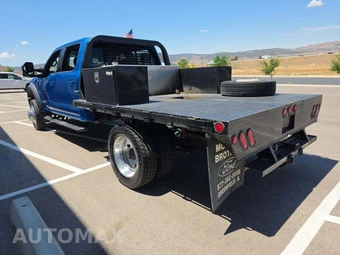 2020 Ford Super Duty F-550 Cab Chassis Lariat Crew Cab DRW - miniatura 2