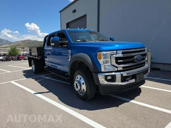 2020 Ford Super Duty F-550 Cab Chassis Lariat Crew Cab DRW - miniatura 4