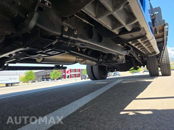 2020 Ford Super Duty F-550 Cab Chassis Lariat Crew Cab DRW - miniatura 7