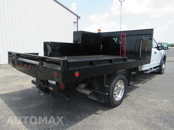 2020 Ford Super Duty F-550 Cab Chassis XL Crew Cab DRW - miniatura 3