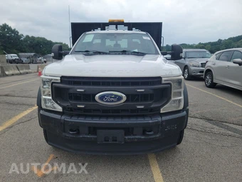 2020 Ford Super Duty F-550 Cab Chassis XL Regular Cab DRW - miniatura 2