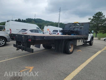 2020 Ford Super Duty F-550 Cab Chassis XL Regular Cab DRW - miniatura 4