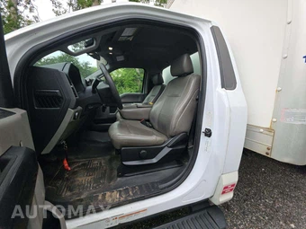 2020 Ford Super Duty F-550 Cab Chassis XL Regular Cab DRW - miniatura 6