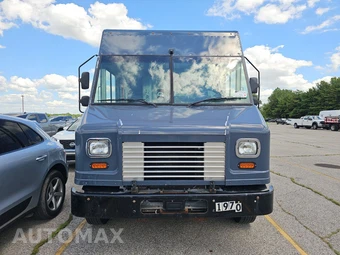 2020 Ford Super Duty F-59 Stripped Chassis DRW - miniatura 2