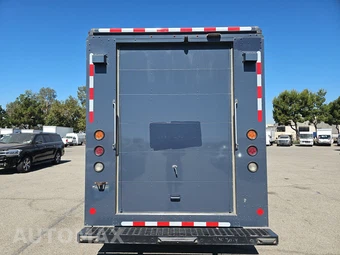 2020 Ford Super Duty F-59 Stripped Chassis DRW - miniatura 5