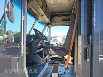 2020 Ford Super Duty F-59 Stripped Chassis DRW - miniatura 7