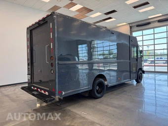 2020 Ford Super Duty F-59 Stripped Chassis DRW - miniatura 2