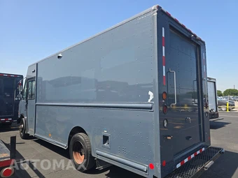2020 Ford Super Duty F-59 Stripped Chassis DRW - miniatura 6