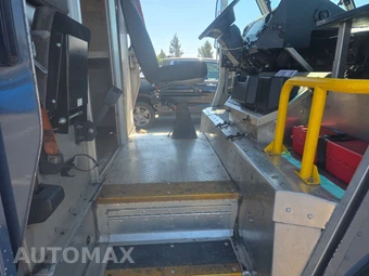 2020 Ford Super Duty F-59 Stripped Chassis DRW - miniatura 8
