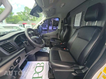 2020 Ford Transit 150 Cargo Van Low Roof 130.0" WB - miniatura 6