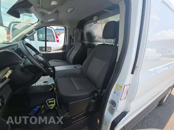 2020 Ford Transit 150 Cargo Van Low Roof 130.0" WB - miniatura 6