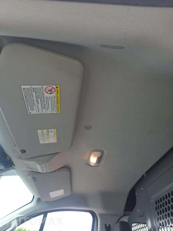 2020 Ford Transit 150 Cargo Van Low Roof 130.0" WB - miniatura 11
