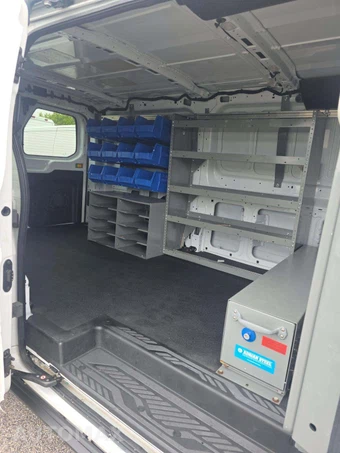 2020 Ford Transit 150 Cargo Van Low Roof 130.0" WB - miniatura 14