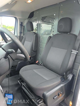 2020 Ford Transit 150 Cargo Van Low Roof 130.0" WB - miniatura 6