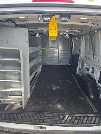 2020 Ford Transit 150 Cargo Van Low Roof 148.0" WB - miniatura 13