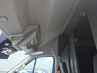 2020 Ford Transit 250 Cargo Van High Roof 148.0" WB - miniatura 17