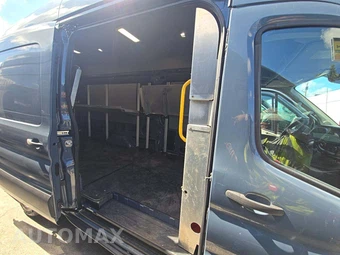 2020 Ford Transit 250 Cargo Van High Roof 148.0" WB - miniatura 16