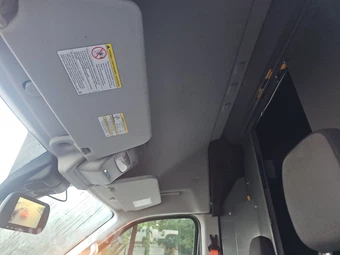 2020 Ford Transit 250 Cargo Van High Roof 148.0" WB - miniatura 17