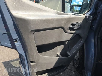 2020 Ford Transit 250 Cargo Van High Roof 148.0" WB - miniatura 9