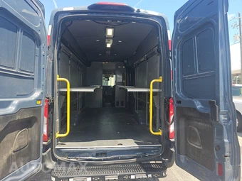 2020 Ford Transit 250 Cargo Van High Roof 148.0" WB - miniatura 13
