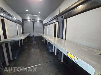 2020 Ford Transit 250 Cargo Van High Roof 148.0" WB - miniatura 13