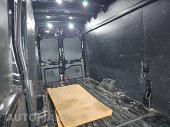 2020 Ford Transit 250 Cargo Van High Roof 148.0" WB - miniatura 14