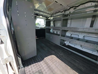 2020 Ford Transit 250 Cargo Van Low Roof 130.0" WB - miniatura 16