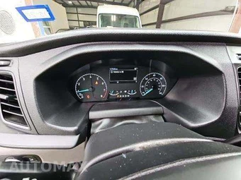 2020 Ford Transit 250 Cargo Van Low Roof 130.0" WB - miniatura 9