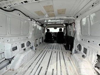 2020 Ford Transit 250 Cargo Van Low Roof 130.0" WB - miniatura 12