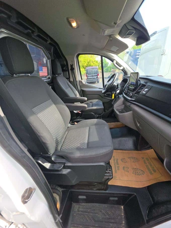 2020 Ford Transit 250 Cargo Van Low Roof 130.0" WB - miniatura 16