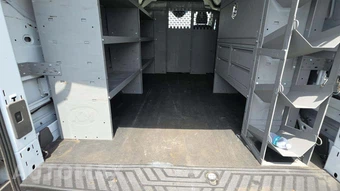 2020 Ford Transit 250 Cargo Van Low Roof 130.0" WB - miniatura 21