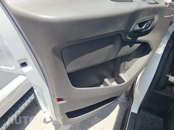 2020 Ford Transit 250 Cargo Van Low Roof 130.0" WB - miniatura 9