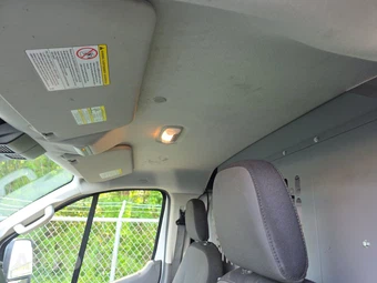 2020 Ford Transit 250 Cargo Van Low Roof 130.0" WB - miniatura 17