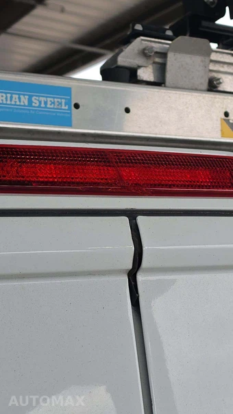 2020 Ford Transit 250 Cargo Van Low Roof 130.0" WB - miniatura 26