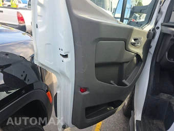 2020 Ford Transit 250 Cargo Van Low Roof 130.0" WB - miniatura 9