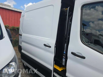 2020 Ford Transit 250 Cargo Van Medium Roof 130.0" WB - miniatura 16