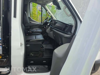 2020 Ford Transit 250 Cargo Van Medium Roof 130.0" WB - miniatura 18