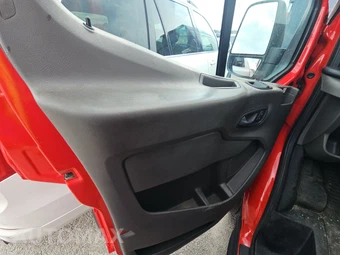 2020 Ford Transit 250 Cargo Van Medium Roof 130.0" WB - miniatura 9