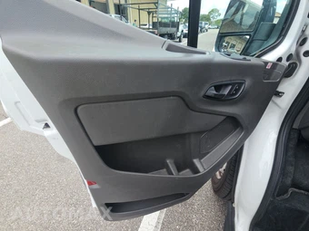 2020 Ford Transit 250 Cargo Van Medium Roof 148.0" WB - miniatura 9