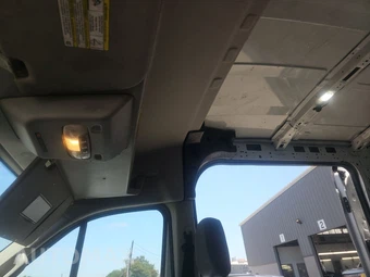 2020 Ford Transit 250 Cargo Van Medium Roof 148.0" WB - miniatura 18