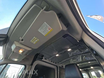2020 Ford Transit 250 Cargo Van Medium Roof 148.0" WB - miniatura 11