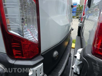 2020 Ford Transit 250 Cargo Van Medium Roof 148.0" WB - miniatura 12