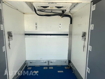 2020 Ford Transit 350 Cab Chassis - miniatura 18